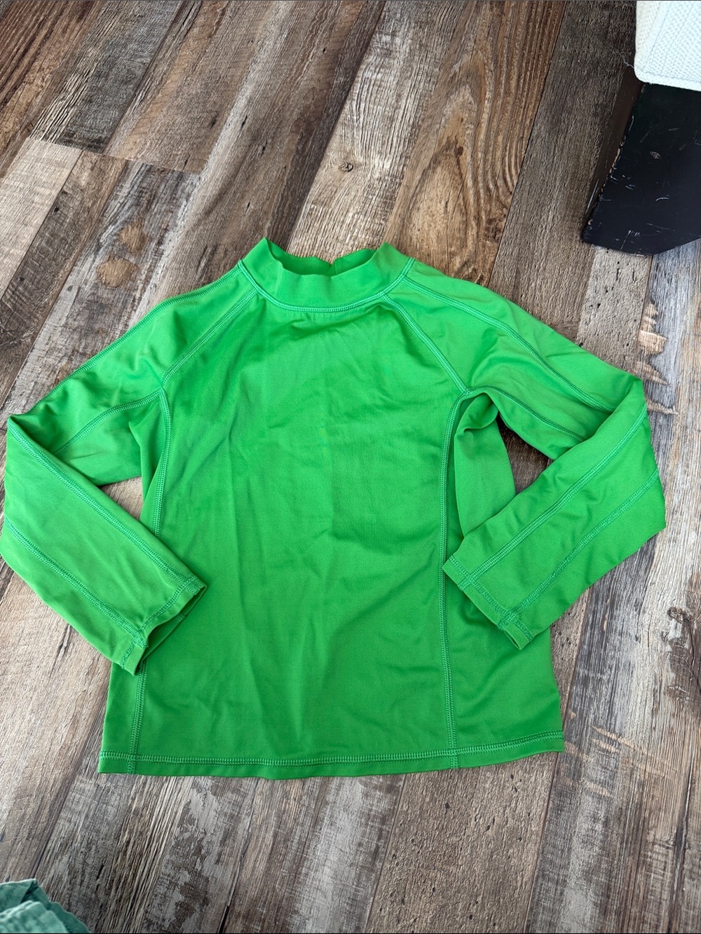 Lands End green long sleeve rash guard size unisex 4